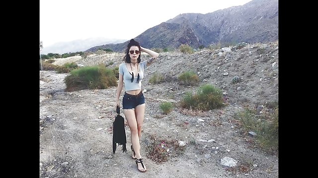 تندرست دوست دختر فیلم سکسی با کیفیت خارجی روی خروس لرزان بسیار جذاب با جوانان طبیعی است