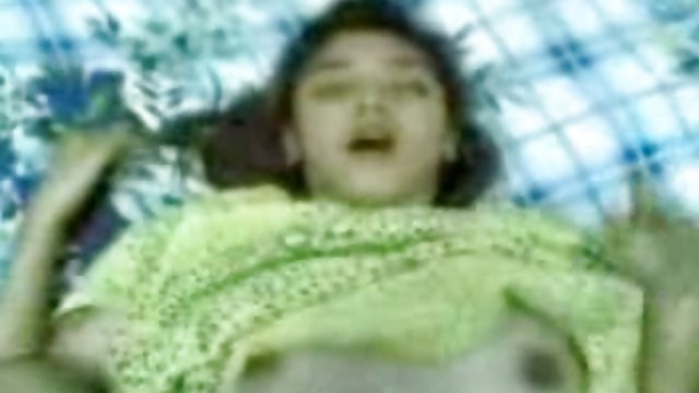 یک عاشق با تجربه یک دختر جوان را به ارگاسم می آورد دانلود سریال های سکسی خارجی