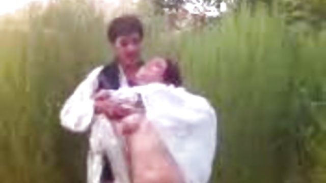 پسر روسی با دانلود فیلم سکسی خفن خارجی یک غریبه شهوانی وانت ساخت